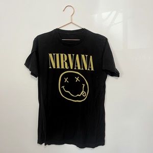 Nirvana tee
